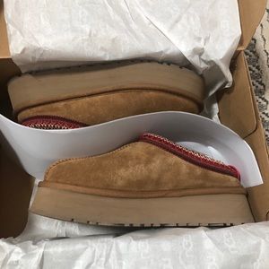 UGG Tazz Suede Platform